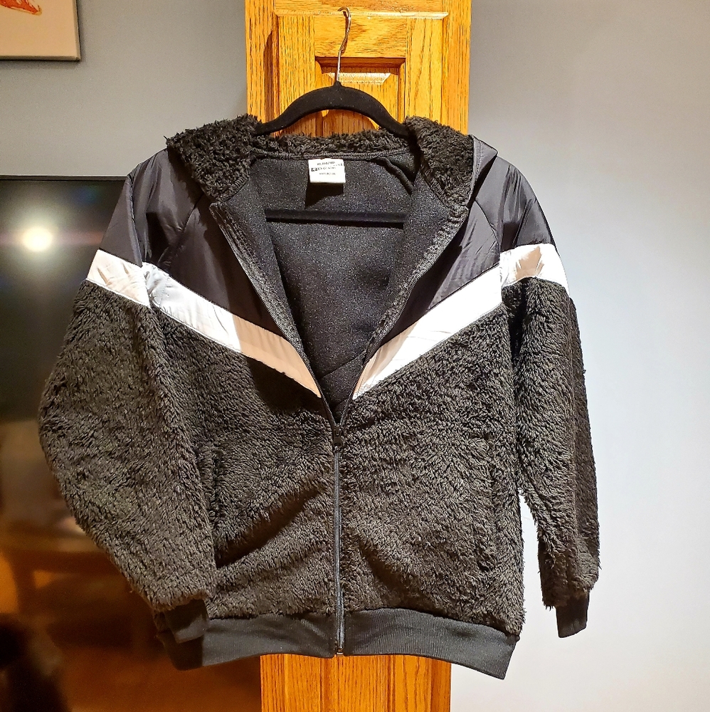 Boys warm jacket size 14/16